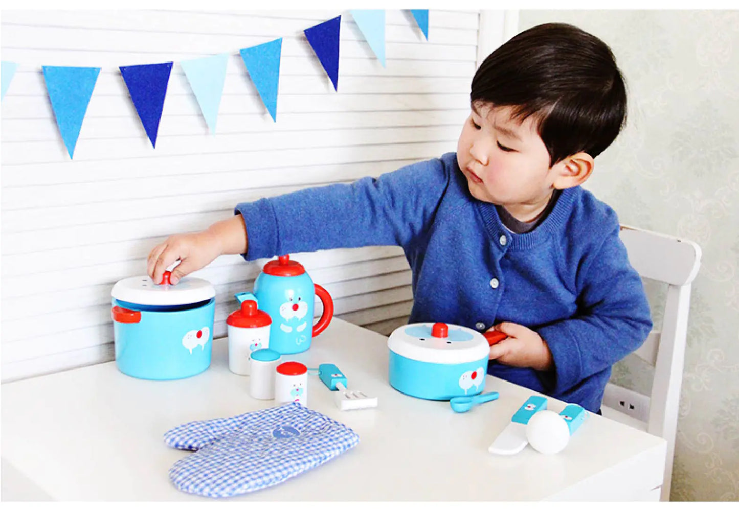 Cute Wooden Kitchen Playset for Kids