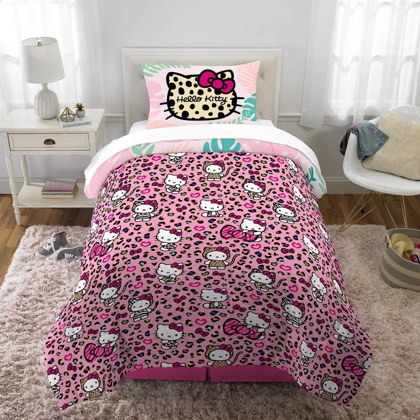 2-Piece Reversible Comforter Set for Twin/Full Beds, Pink, Sanrio