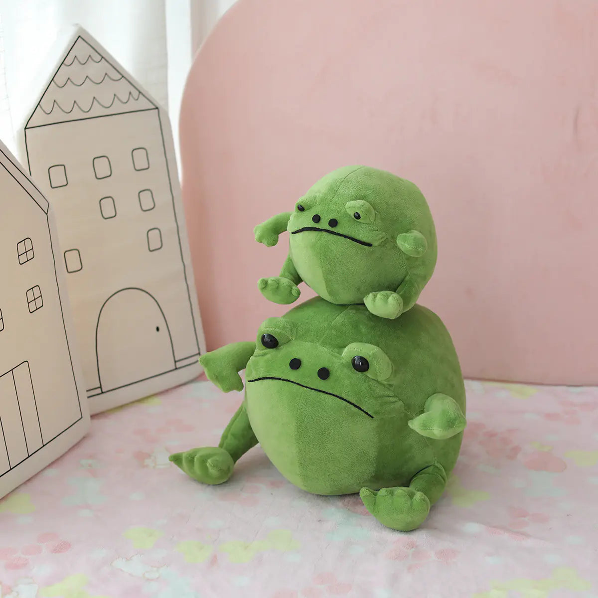 Charming Green Frog Plush Doll