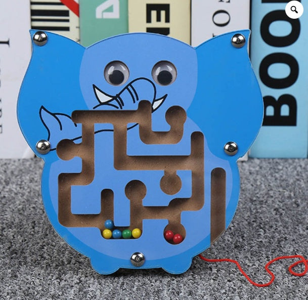 Wooden Animal Maze Toy – Magnetic Bead Puzzle for Kids