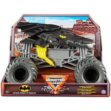 Batman Monster Jam Die-Cast Truck 1:24 Scale