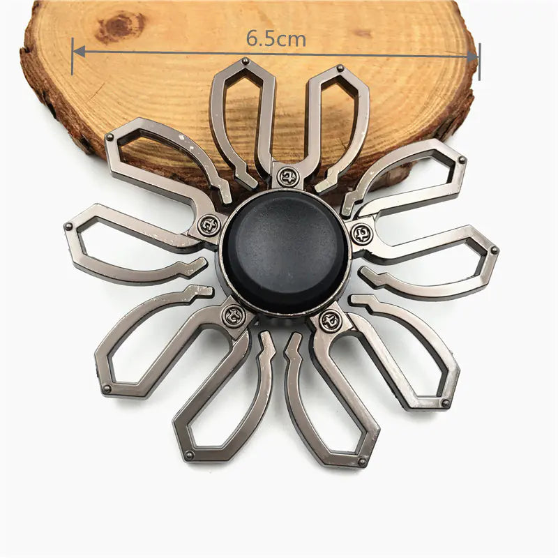 Metal Gear Spinner Toy – Smooth & Durable Spin