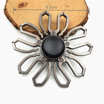 Metal Gear Spinner Toy – Smooth & Durable Spin