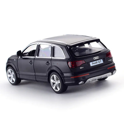 Q7 SUV Miniature Alloy Toy Car